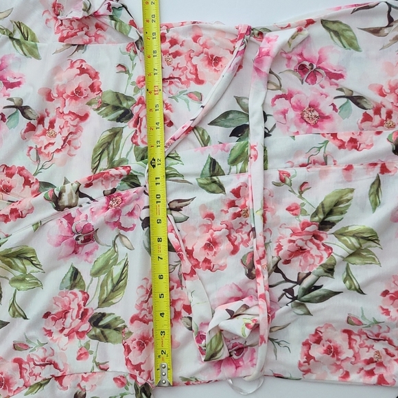 Show Me Your Mumu Garden of Blooms Floral Pink Green White Robe OS - Picture 10 of 11
